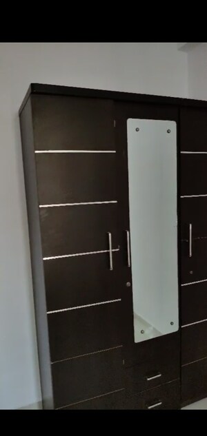 Furnished Amenities in 2 BHK Apartment at Vaishnodevi Circle – for Rent