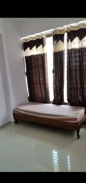 Bedroom in 2 BHK Apartment at Vaishnodevi Circle – for Rent