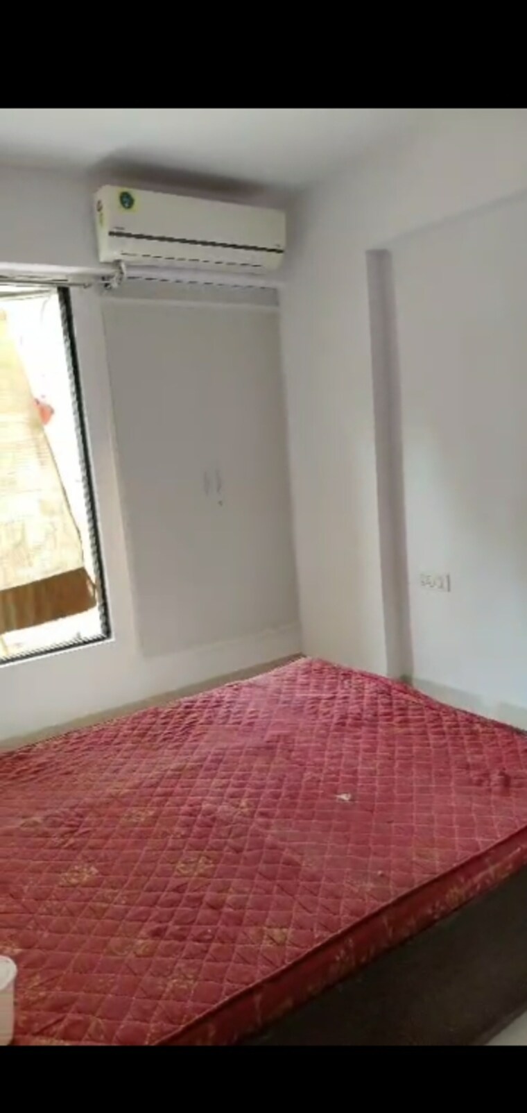 Room, vaishnodevi circle 2 Bedroom 1260 Sq.Ft. Apartment In Vaishnodevi Circle Ahmedabad 9639366