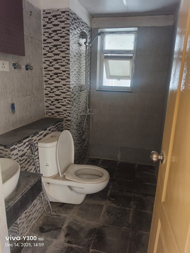 Bathroom, jm-florence 2 Bedroom 1197 Sq.Ft. Apartment In Tech Zone 4 Greater Noida Greater Noida 9639356