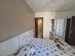 Bedroom in 1 BHK Apartment at Hiranandani Regent Hill, Powai – for Rent