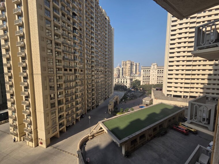 Exterior View, hiranandani-regent-hill 1 Bedroom 379 Sq.Ft. Apartment In Powai Mumbai 9639354