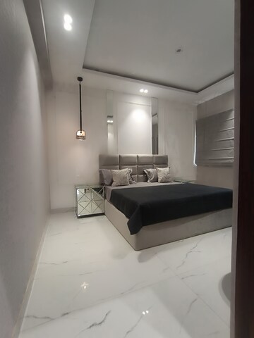 Room in 3.5 BHK Apartment at Ved Vyas Puri -Phase 2 – for Sale