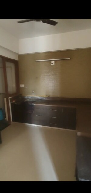 Furnished Amenities in 2 BHK Apartment at Vaishnodevi Circle – for Rent