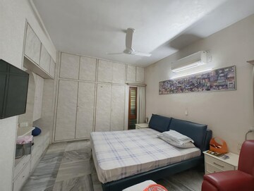 Bedroom in 5 BHK Villa at Begumpet – for Rent