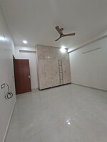 4 BHK + Pooja Room 350 Sq.Mt. Builder Floor in RWA Apartments Sector 26