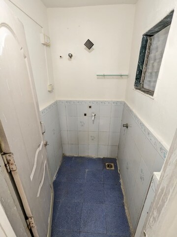 Bathroom in 1 BHK Apartment at Panchratna Heights CHS Kandivali West, Kandivali West – for Rent