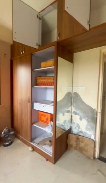 Room in 2 BHK Apartment at Chandkheda – for Sale