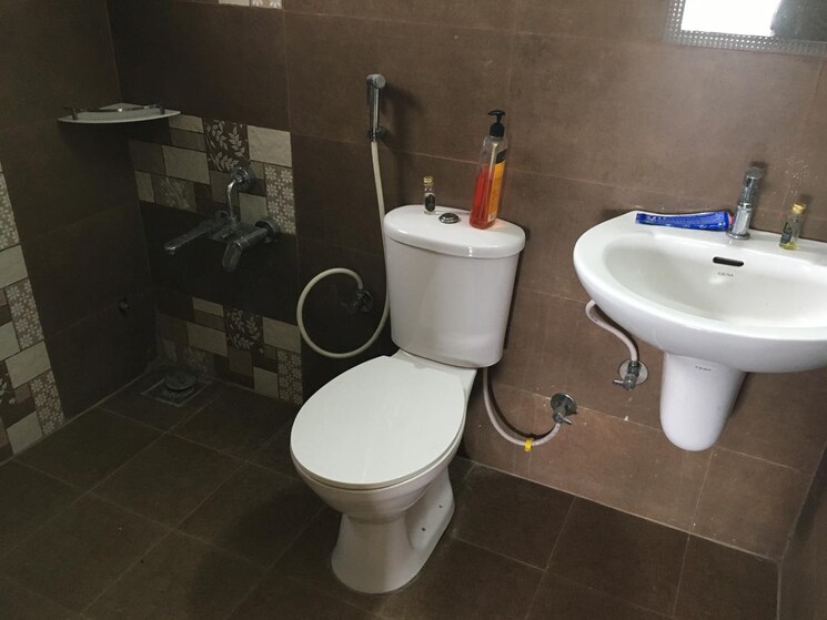 Bathroom, paldi 3 Bedroom 1800 Sq.Ft. Apartment In Paldi Ahmedabad 9639529
