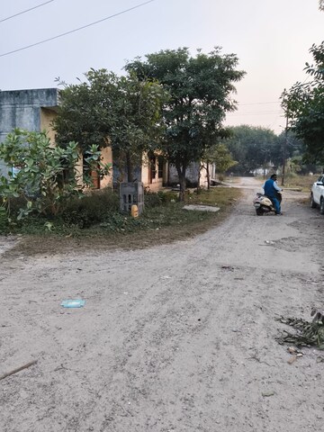 Parking in 3 BHK Independent House at Buddhi Vihar – for Sale