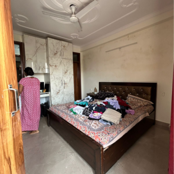 Bedroom in 2 BHK Builder Floor at Chattarpur – for Rent
