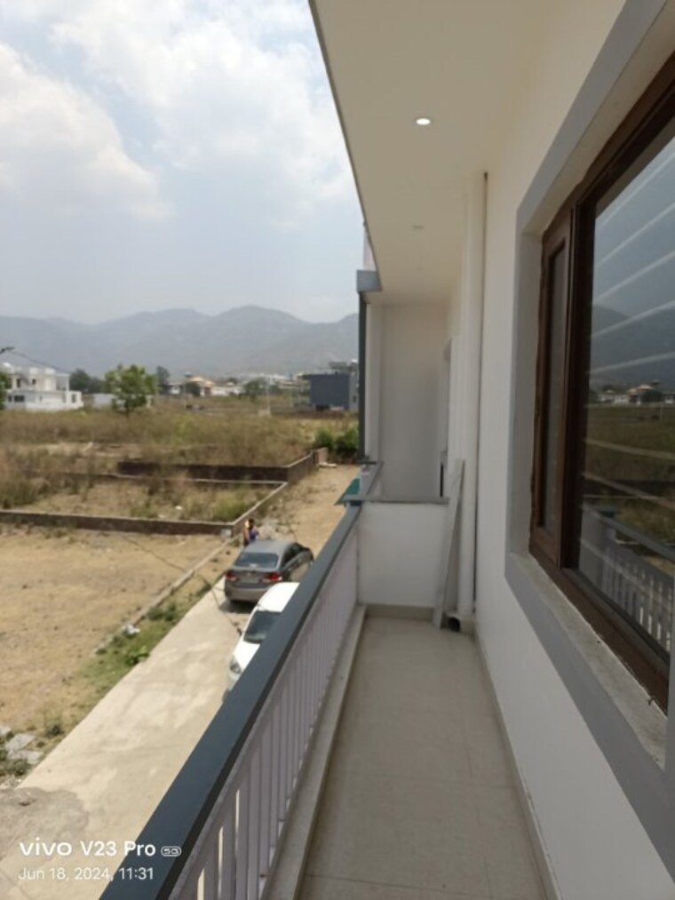 Balcony, dhoran-rajpur-enclave 3 Bedroom 100 Sq.Yd. Independent House In Govind Vihar Dehradun 9639521