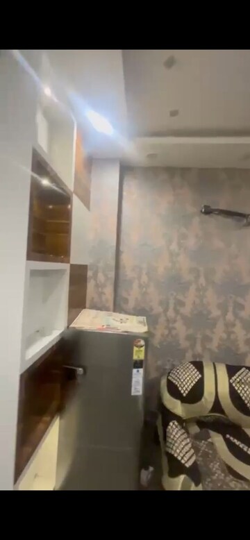 Furnished Amenities in 1 BHK Builder Floor at Uttam Nagar – for Rent