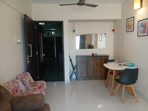 2 BHK Apartment For Rent in Puraniks Tokyo Bay, Kasarvadavali