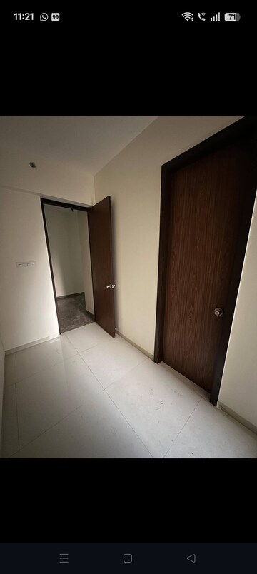 Room in 4 BHK Apartment at Krishna Tower Kapurbawdi, Kapur Bawdi – for Sale