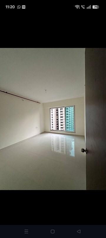 Room in 4 BHK Apartment at Krishna Tower Kapurbawdi, Kapur Bawdi – for Sale