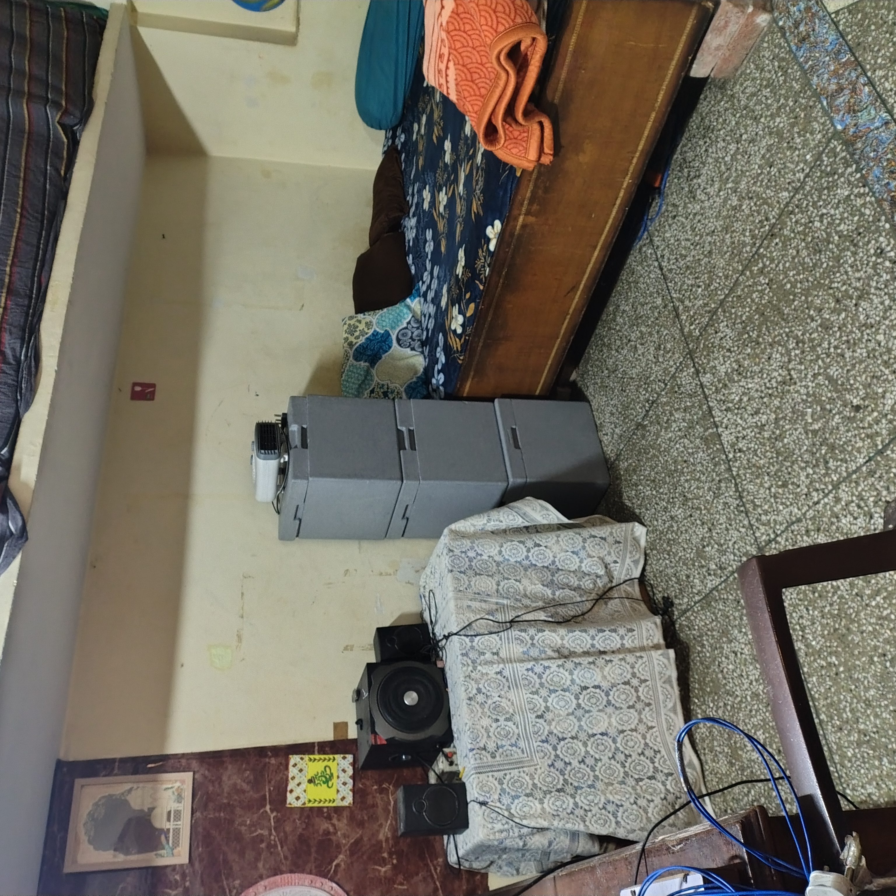 1.5 BHK Apartment For Rent in RWA Qutab Enclave