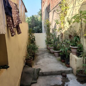 1.5 BHK Apartment – Exterior View View at RWA Qutab Enclave, Katwaria Sarai - for Rent