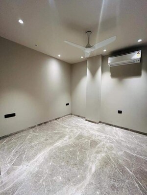 Room in 4 BHK Apartment at ABA County 107, Sector 107 – for Sale