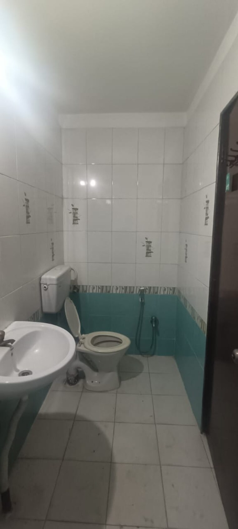 Bathroom, gurusai-sai-sundaram 2 Bedroom 750 Sq.Ft. Apartment In Kharadi Pune 9639773