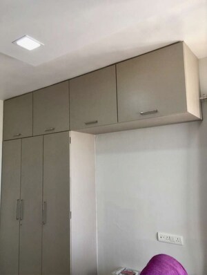 Room in 2 BHK Apartment at Adhiraj Gardens, Kharghar – for Rent