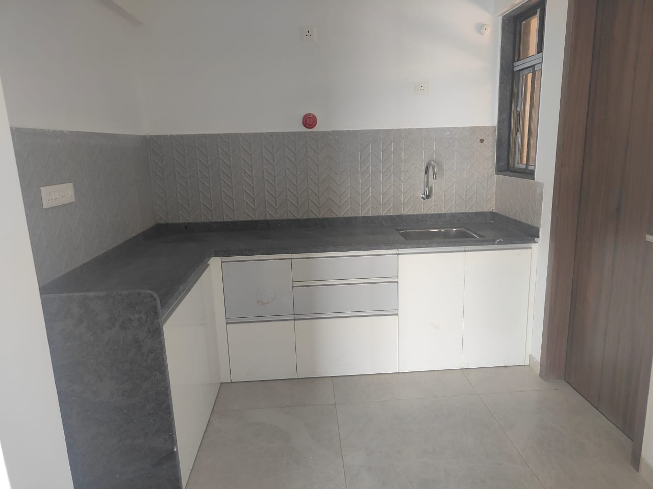 2 BHK + Servant Room Apartment For Rent in Ready To Move 2bhk Flat F