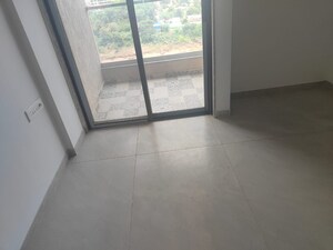 Room in 2 BHK Apartment at Sinhagad Road – for Rent