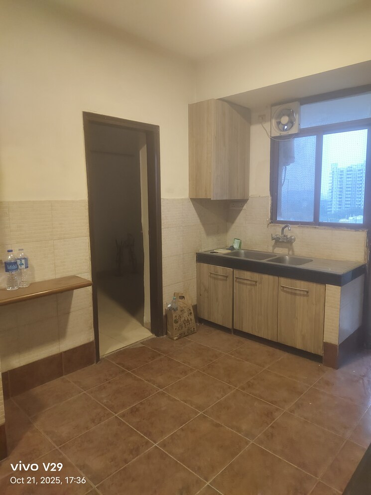 Room, dlf-belvedere-towers 4 Bedroom 2500 Sq.Ft. Apartment In Sector 24 Gurgaon 9639829