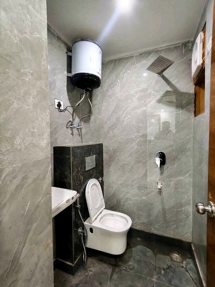 Bathroom, chattarpur 1 Bedroom 450 Sq.Ft. Builder Floor In Chattarpur Delhi 9639872