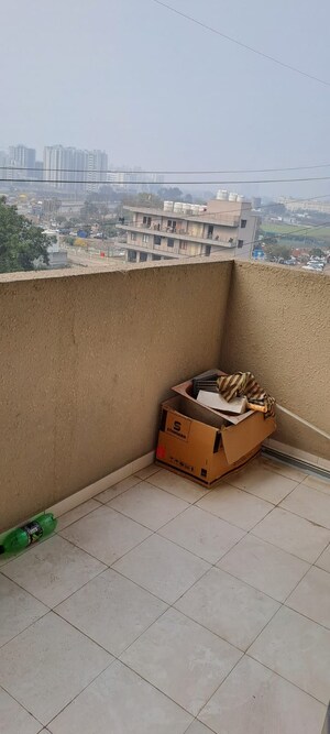 Furnished Amenities in 2 BHK Apartment at Pyramid Elite, Sector 86 – for Sale