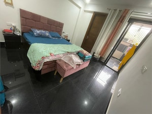 Bedroom in 2 BHK Builder Floor at Sector 51 – for Rent