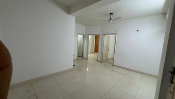 Room in 2 BHK Apartment at Chattarpur – for Rent