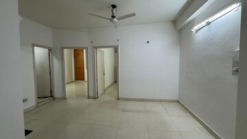 Room in 2 BHK Apartment at Chattarpur – for Rent
