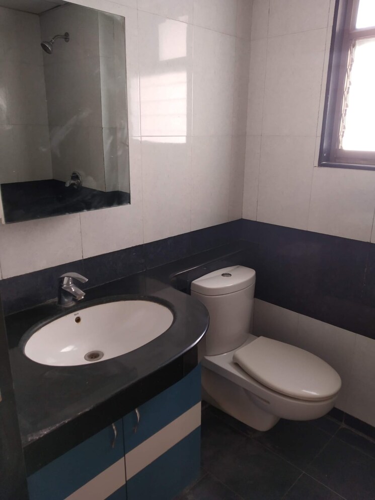 Attached Bathroom, paranjape-blue-ridge 3 Bedroom 1729 Sq.Ft. Apartment In Hinjewadi Pune 9639918
