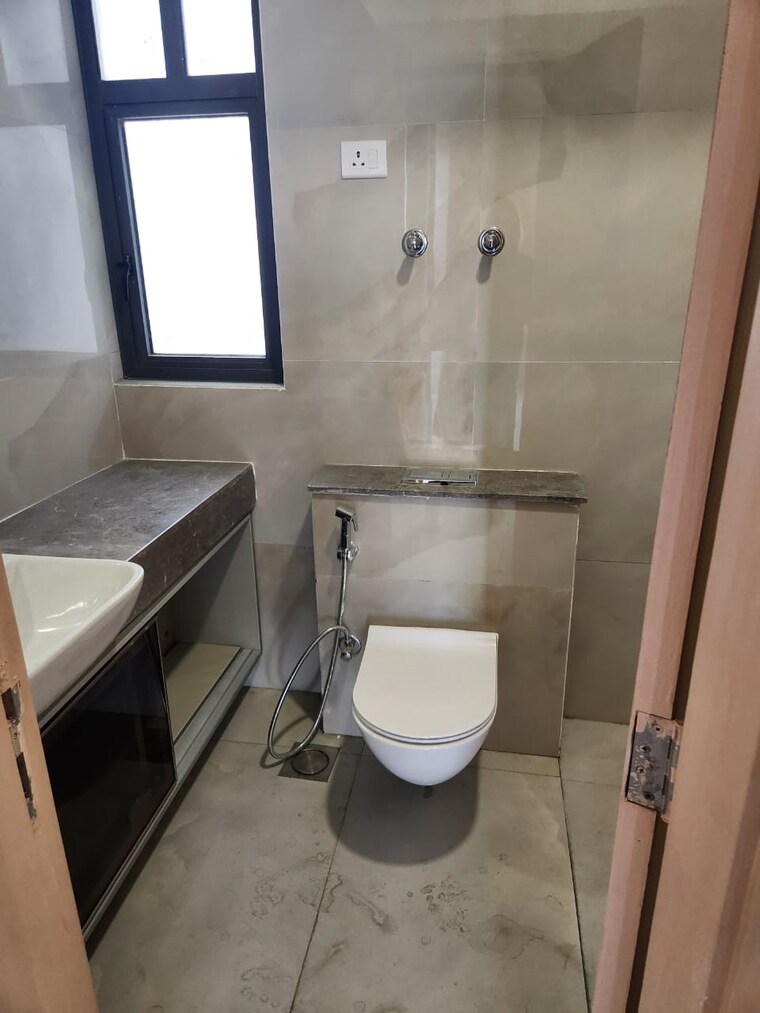 Bathroom, m3m-heights 3 Bedroom 1828 Sq.Ft. Apartment In Sector 65 Gurgaon 9639971