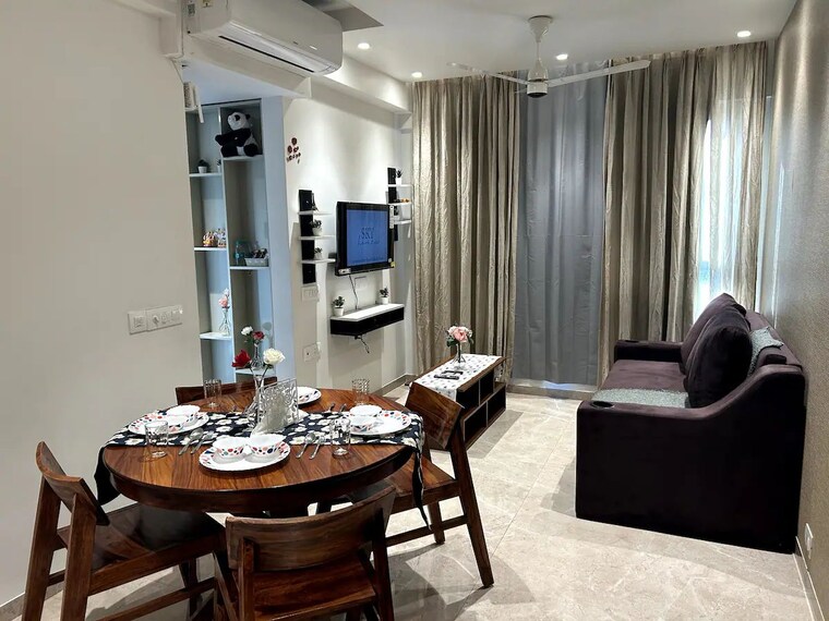 Living Room, hiranandani-regent-hill 1 Bedroom 379 Sq.Ft. Apartment In Powai Mumbai 9639975