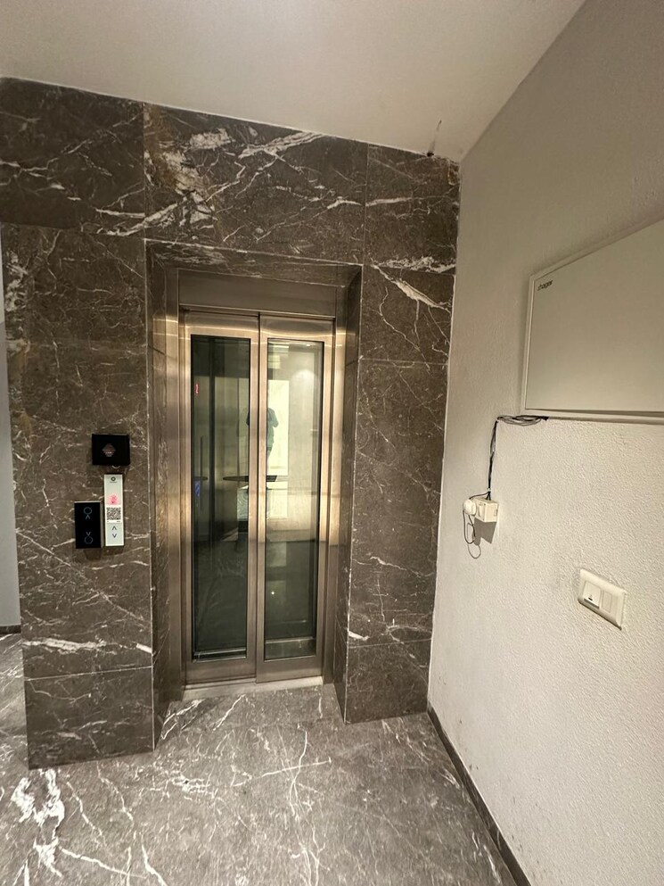 Other, sushant lok i 4 Bedroom 2700 Sq.Ft. Builder Floor In Sushant Lok I Gurgaon 9640128