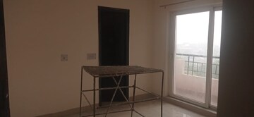 Room in 3 BHK Apartment at Ansal Crown Heights, Sector 80 – for Rent