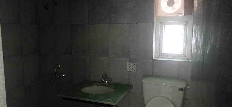 Bathroom, ansal-crown-heights 3 Bedroom 1388 Sq.Ft. Apartment In Sector 80 Faridabad 9640104