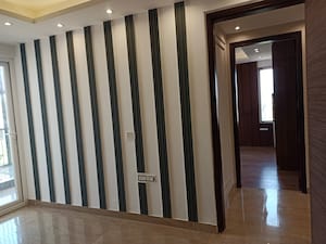 Building Lobby in 2 BHK Builder Floor at Smart World Orchard, Sector 61 – for Rent