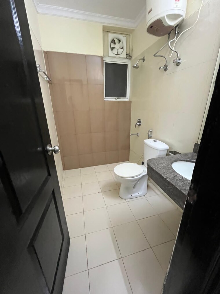 Bathroom, ansal-api-esencia 3 Bedroom 1650 Sq.Ft. Builder Floor In Sector 67 Gurgaon 9640107