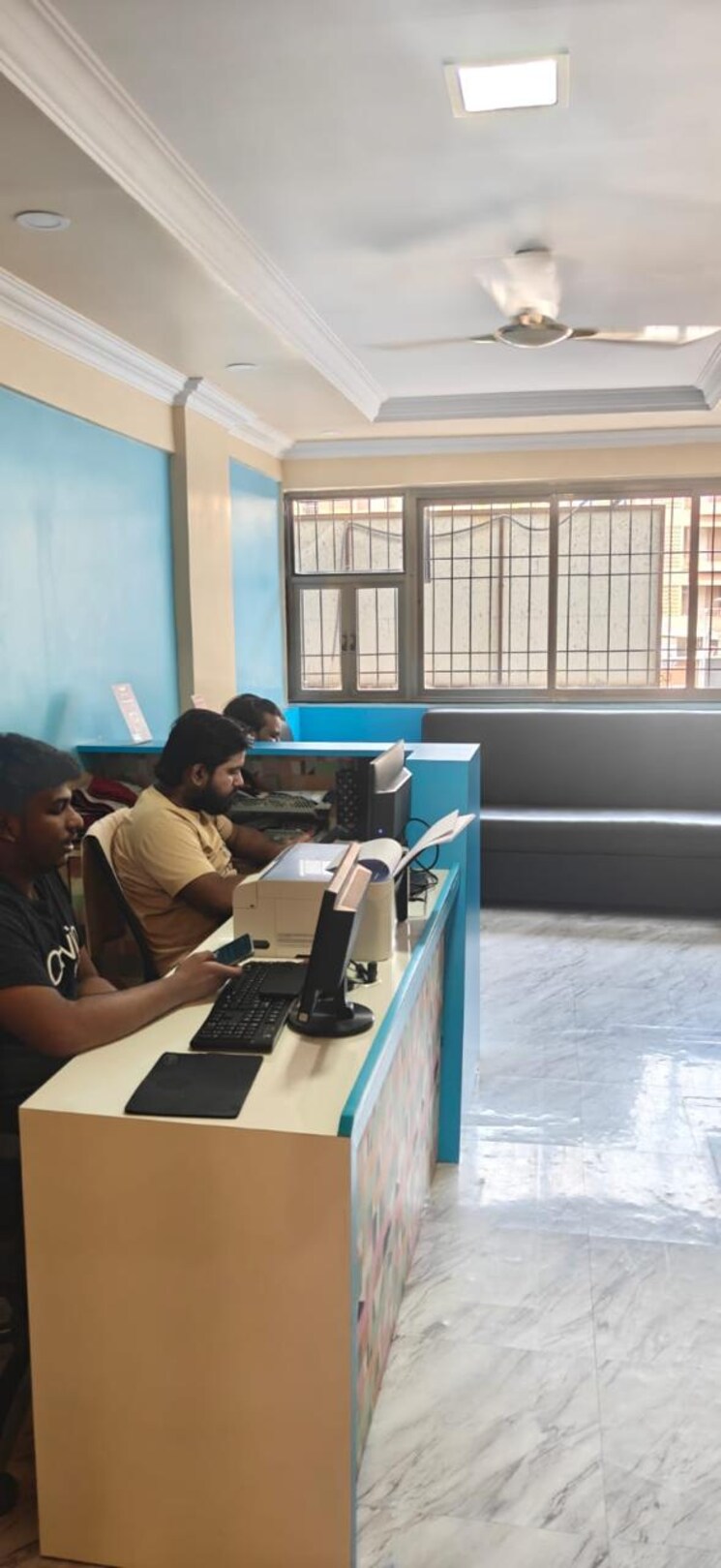 Team Area, rizvi-palace Commercial Office Space 850 Sq.Ft. In Bandra West Mumbai 9640123