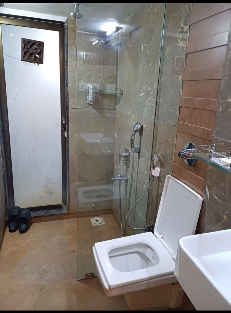 Bathroom, kabra-centroid 2 Bedroom 700 Sq.Ft. Apartment In Santacruz East Mumbai 9640141
