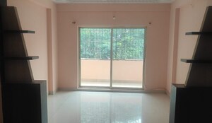 Room in 2 BHK Apartment at BM Green Woods, Chikkabellandur – for Rent