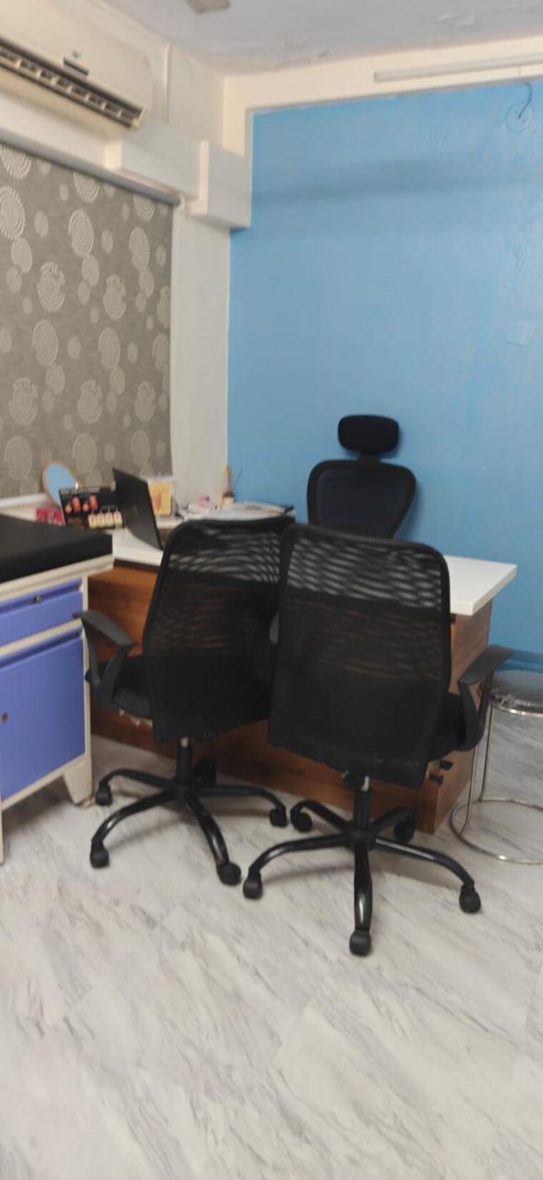 Team Area, rizvi-palace Commercial Office Space 650 Sq.Ft. In Bandra West Mumbai 9640165