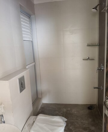 Bathroom in 3.5 BHK Apartment at Heranadani Meadows Gemini, Ghodbunder Road – for Rent