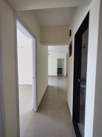 Furnished Amenities in 2 BHK Apartment at DB Orchid Suburbia, Kandivali West – for Sale