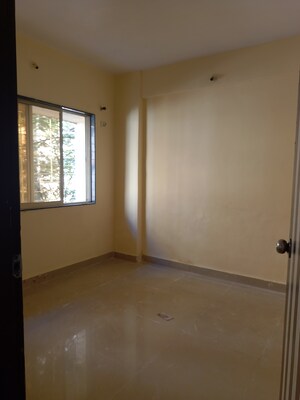 Room in 1 BHK Apartment at Sky Avenue, Nalasopara West – for Rent