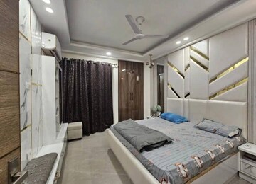 Bedroom in 3 BHK Apartment at Saket – for Rent