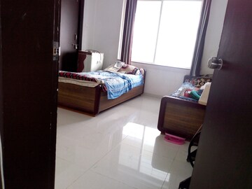 Room in 3 BHK Apartment at Sinhagad Road – for Rent